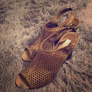 Vera Wang Cage Peep Toe Wedges